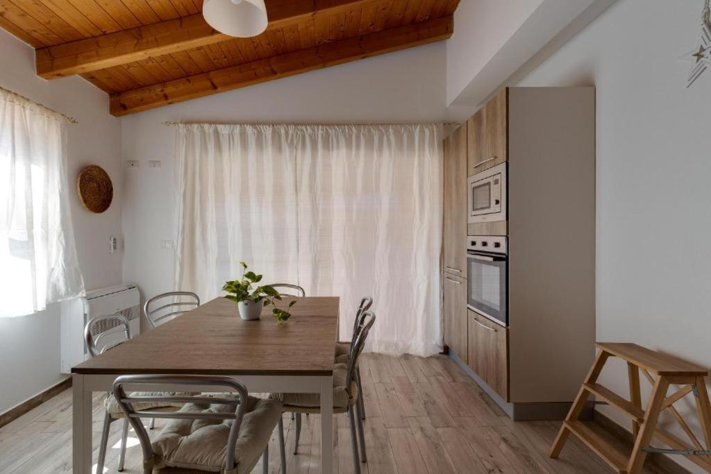 La Casa Delle Zie - Cabras Villa Kültér fotó